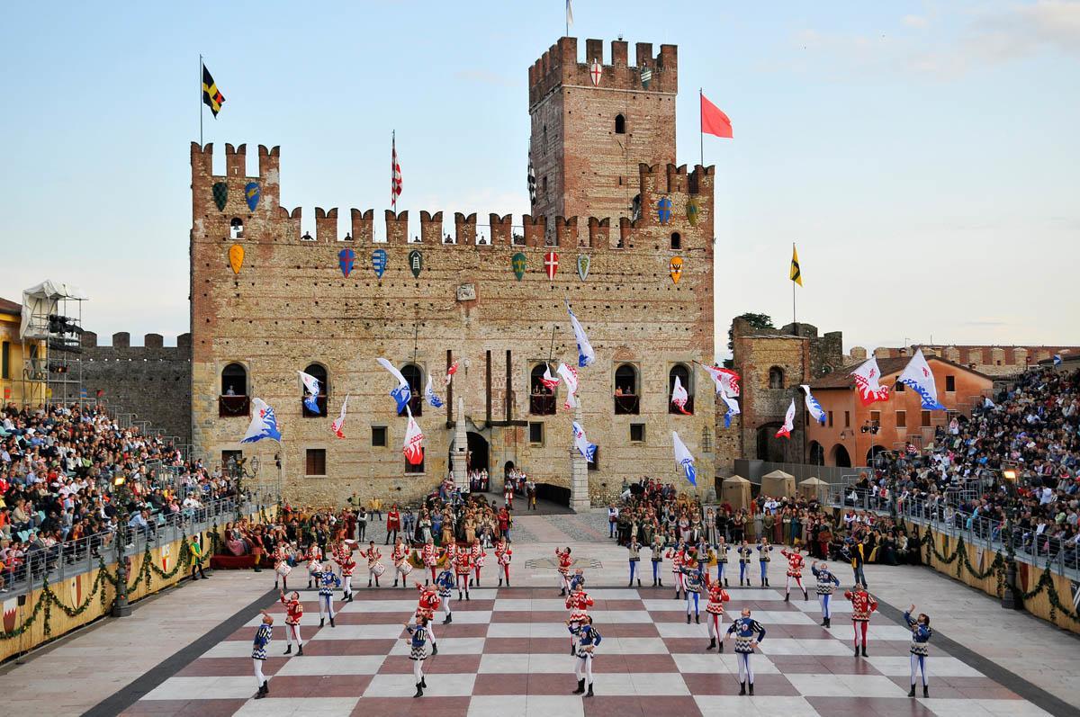 Bassano Up Apartment Mussolente Bagian luar foto